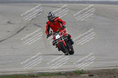 media/Nov-29-2025-TrackDaz (Sat) [[10ae2d9bce]]/B Group/Session 3 (Outside Grapevine)/